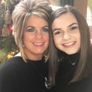 Meet your Posher, Debbie